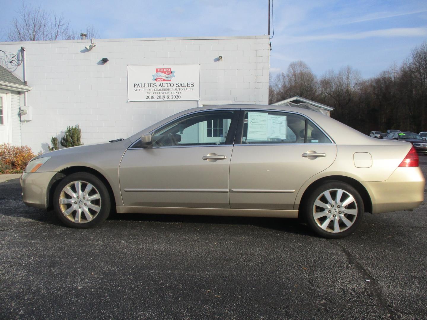 2007 GOLD Honda Accord (1HGCM665X7A) , AUTOMATIC transmission, located at 540a Delsea Drive, Sewell, NJ, 08080, (856) 589-6888, 39.752560, -75.111206 - Photo#2